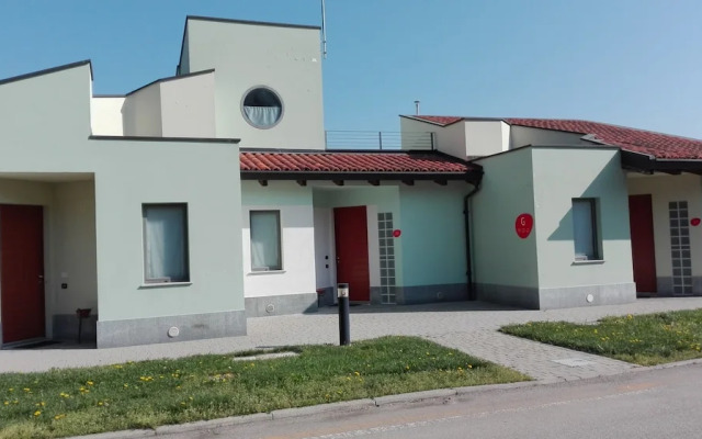 Room in Holiday House - Albavillage - Apartment for 2 People