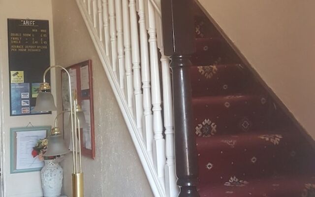 Arman Lodge House