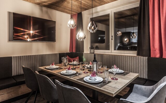 Attractive Apartment With ski Storage Room