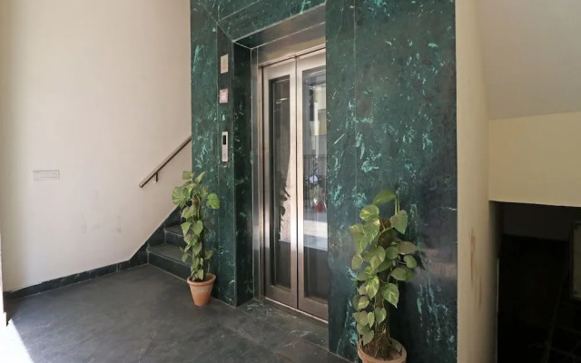 OYO 12532 Imperial Inn