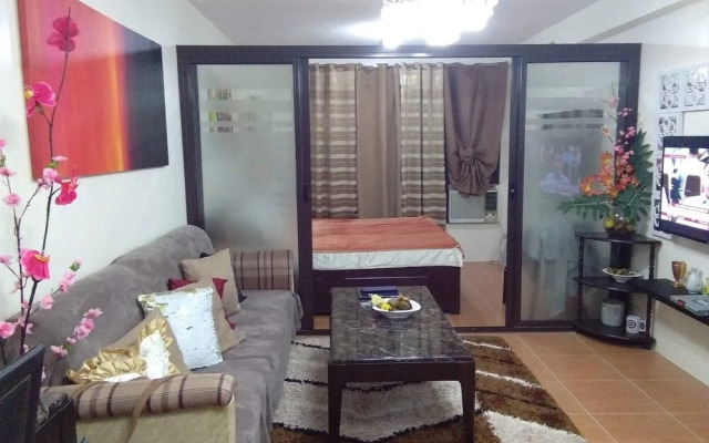1 Bedroom Condo at One Oasis Condominuim