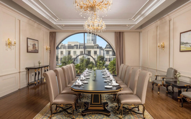 Meliá Vinpearl Hai Phong Rivera