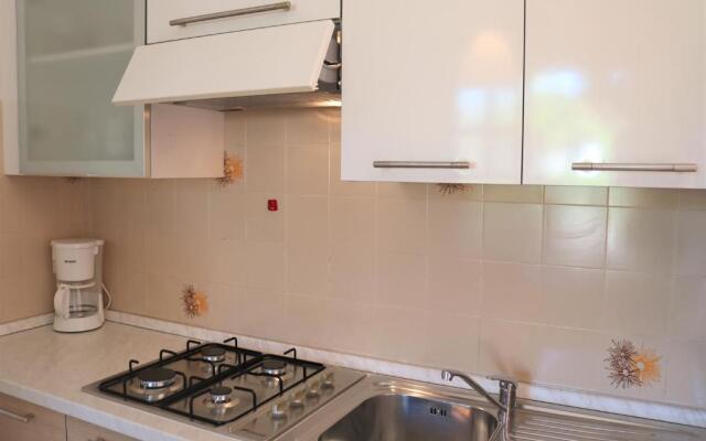 Lovely Villa With Private Fenced Garden