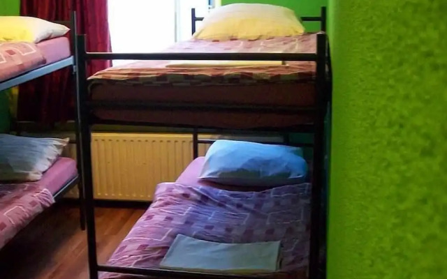Crossroads Hostel Amsterdam