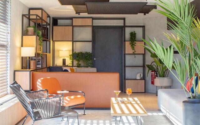 ibis Nice Aéroport Promenade des Anglais