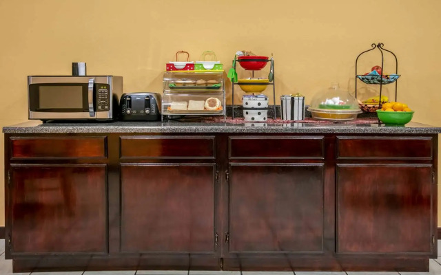 Red Roof Inn Terrell