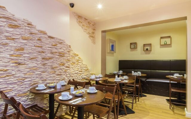 Notting Hill Gate Hotel