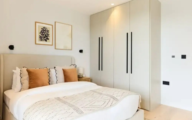 The Brondesbury Scenery - Bright 1bdr Flat With Balcony Parking