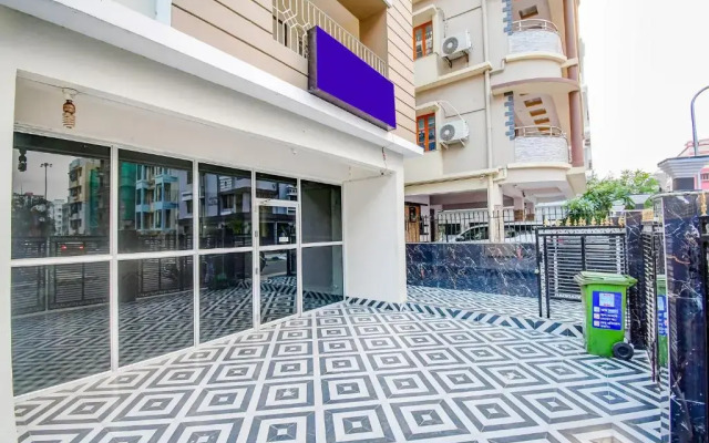 Fabhotel Royal Palm