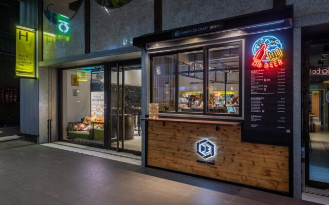 Bouti City Capsule Inn - Hostel