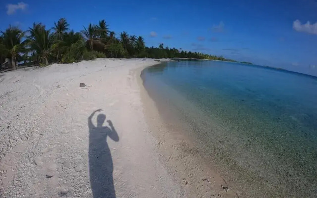 Moana Breeze Eco Lodge