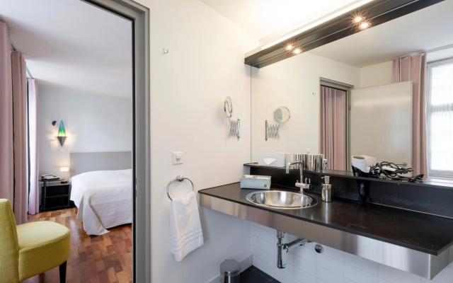 Hotel Hofgarten Luzern – Guest Rooms – Lucerne
