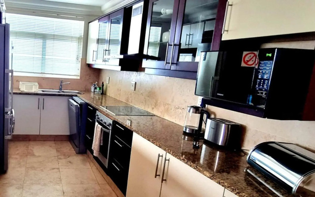 305 Manor Gardens, Ballito Manor