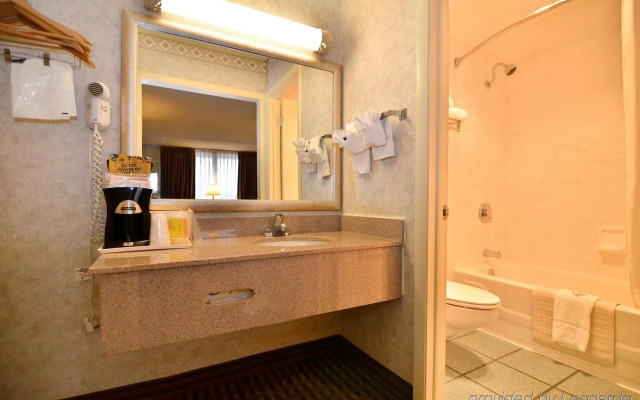 Clarion Inn & Conference Center