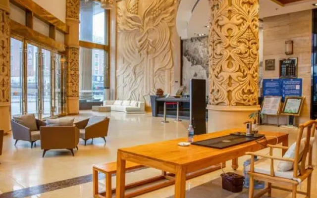 Renxin Hotel