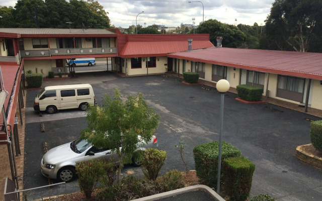 Liberty Plains Motor Inn