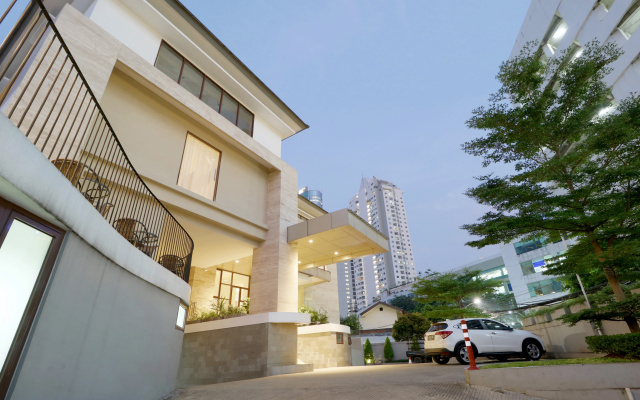 Plaza 54 Residence (Vaccinated Staff)