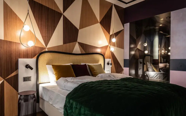 Me and All Hotel Flims, by Hyatt