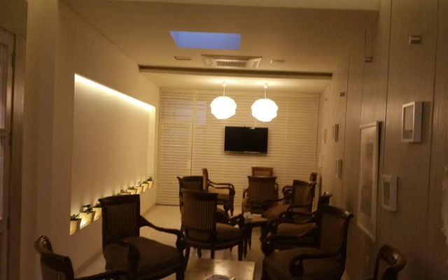Al-Ballouti Hotel Suites