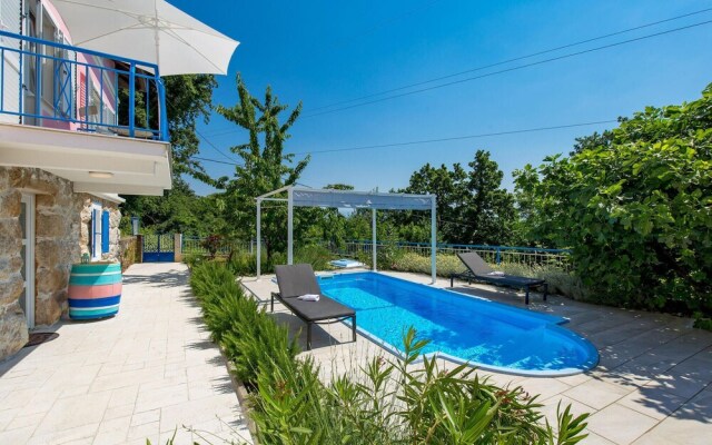 Awesome Home in Lovran With 4 Bedrooms, Wifi and Outdoor Swimming Pool