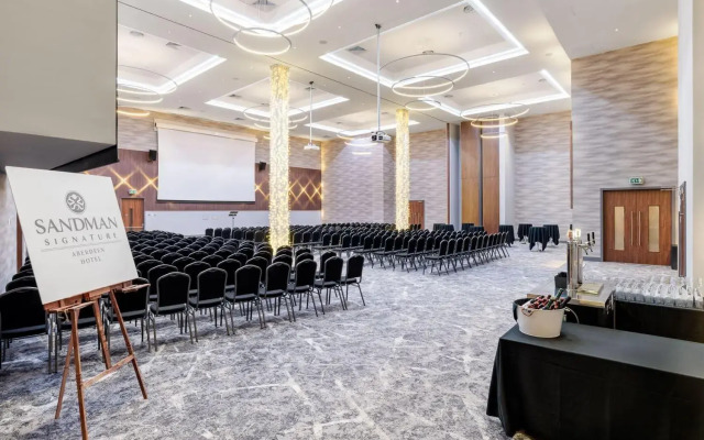 Sandman Signature Aberdeen Hotel & Spa