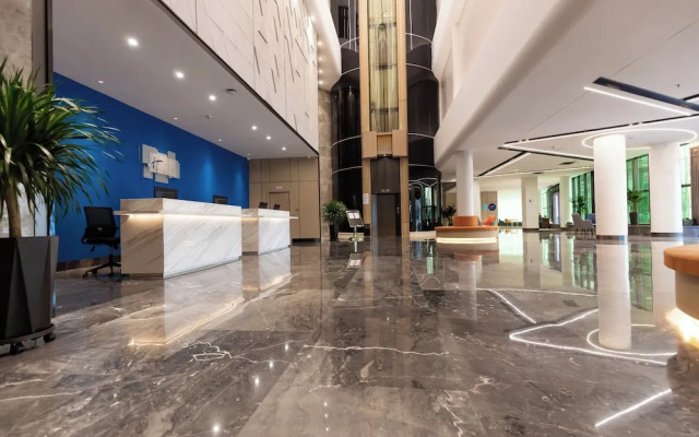 Holiday Inn Express (Convention Center)