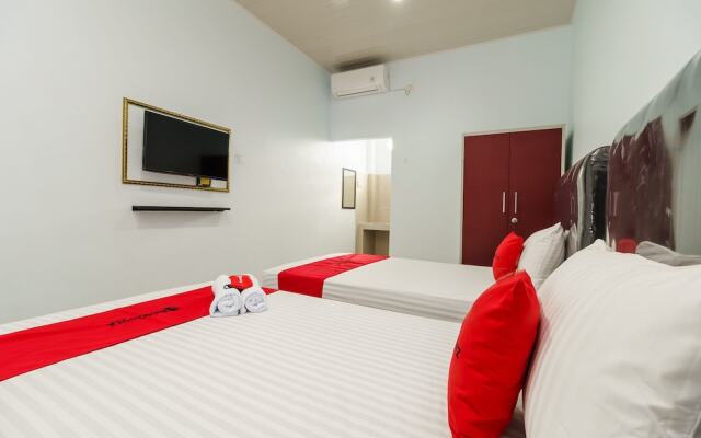 Awan Kost by Reddoorz