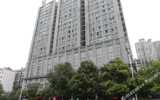 9581 Business Hotel