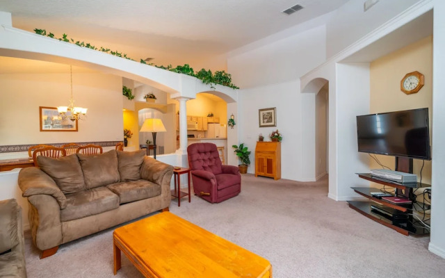 1114 4-bed Pool Home, Liberty Village Kissimmee