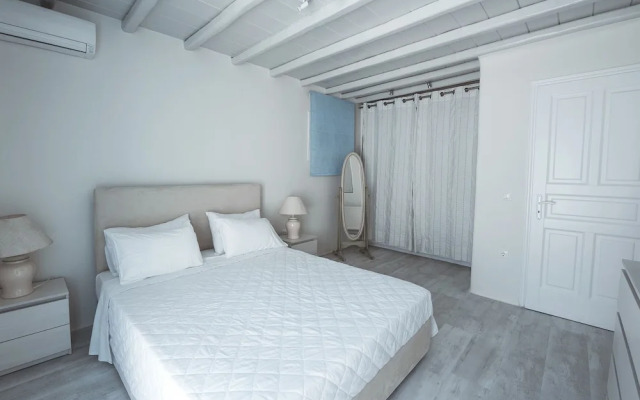 Amaris Residence