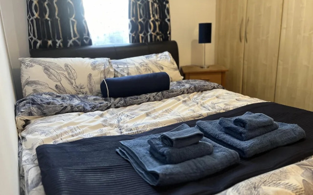 Beautiful 2 - Bed Apartment in Aylesbury