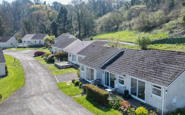 Bayview 32 - 2 Bedroom Chalet - Bayview Oxwich