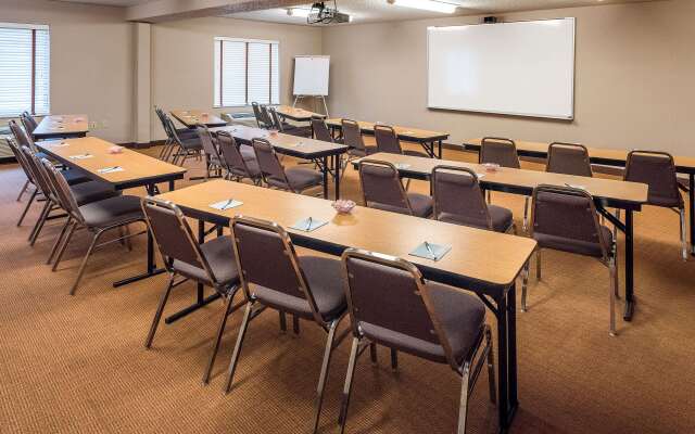 Sleep Inn & Suites Cross Lanes - South Charleston