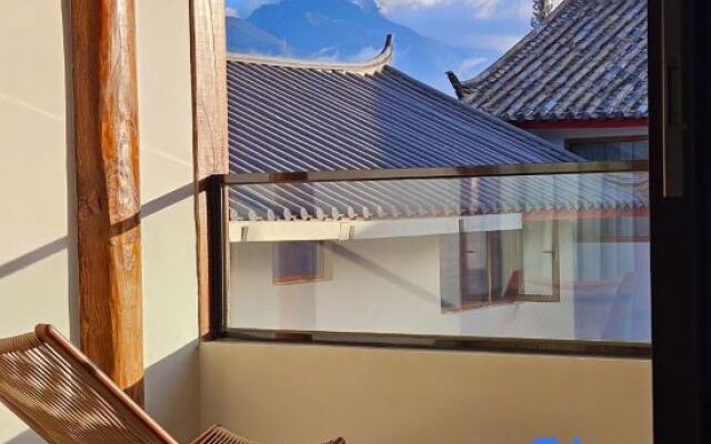 One Mountain House · Snowy Mountain Sunny Residential Homestay