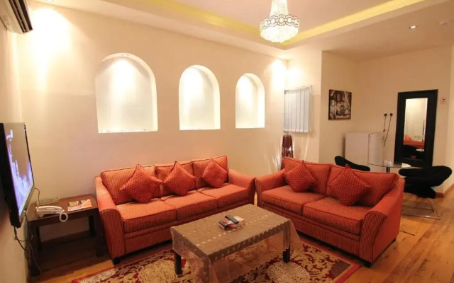 Towlan Suites 1