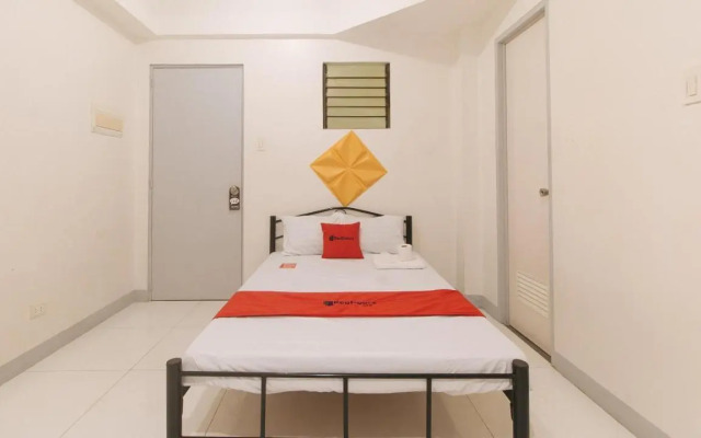 RedDoorz @ The Vjour Hotel Makati