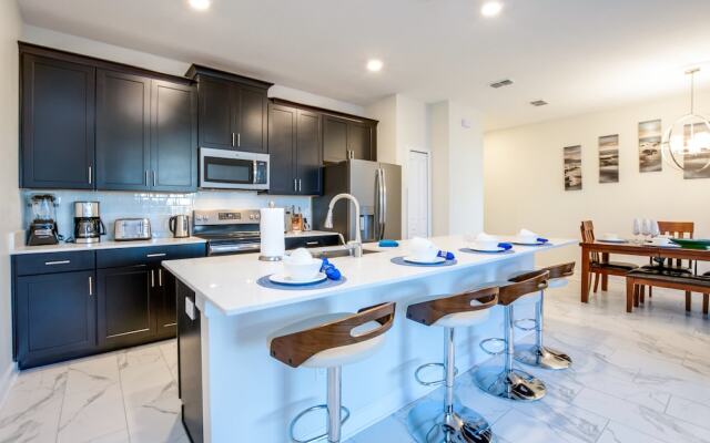 Lovely 4 Bed3 Bachampions Gatepool