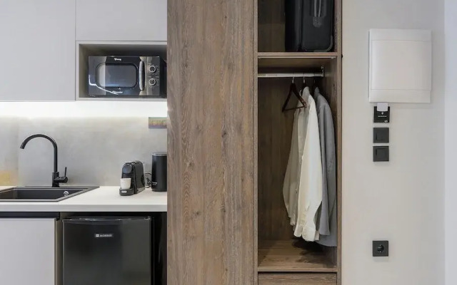 Loena Luxury Suites