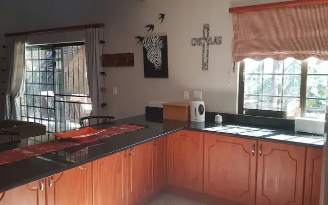 HomeBase Kruger - Hostel