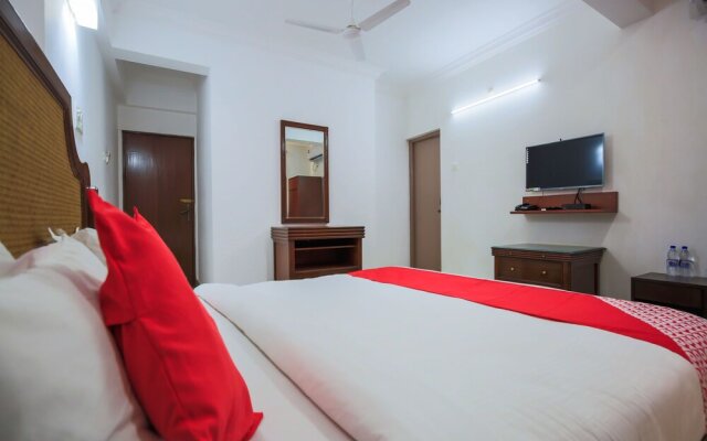 OYO 18647 Pandav City Hotel