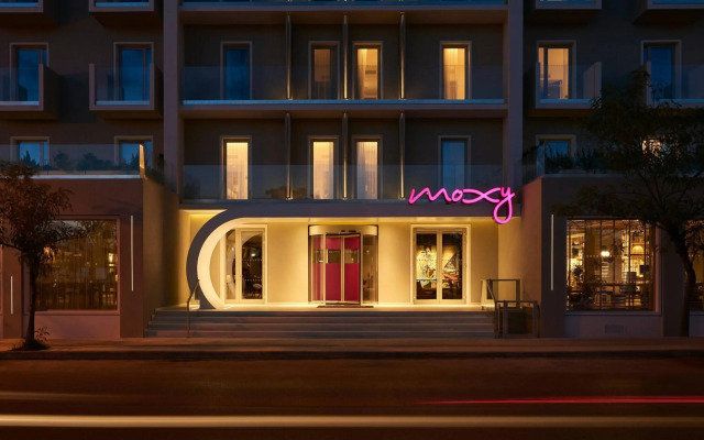 Moxy Patra Marina