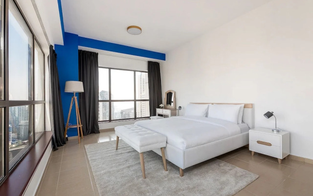 Panoramic Spacious City View 2BR Escape