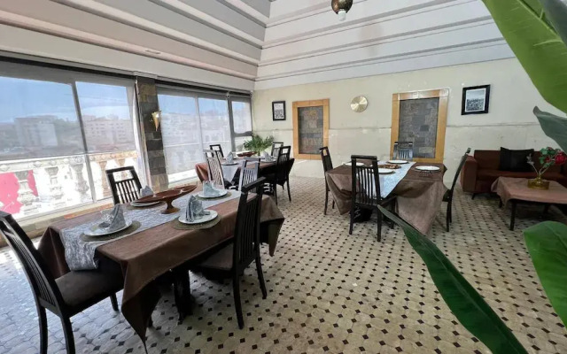 Hotel Pyramides Collection