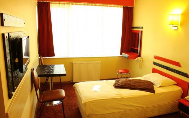 Lider Otel