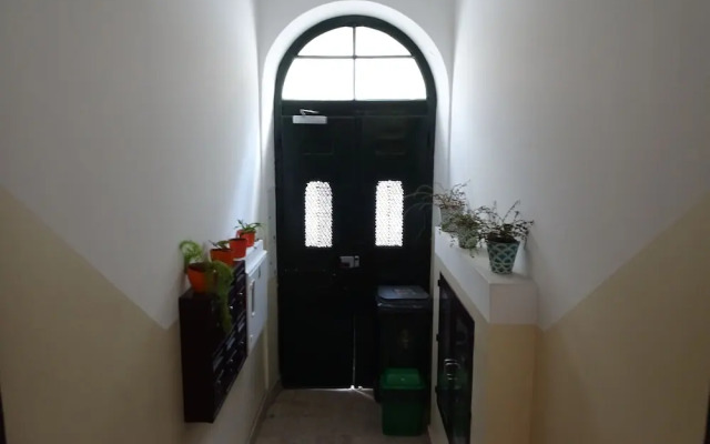 Castelo Terrace Apartments