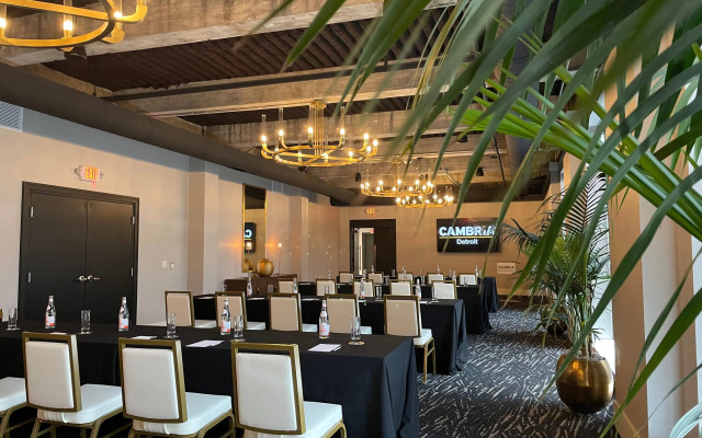 Cambria Hotel Detroit Downtown