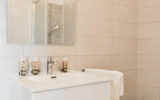 Brand New Apartmentcecilia Residence Apt N5