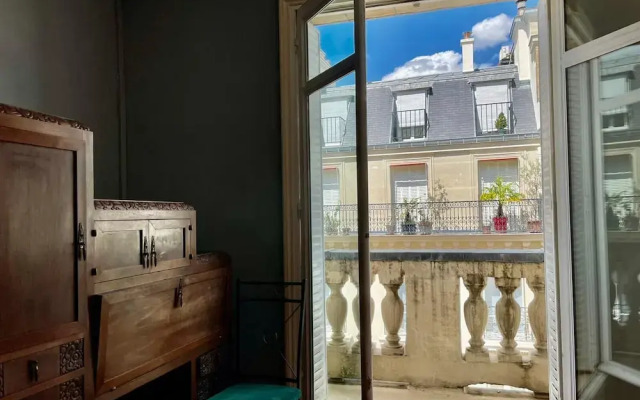 Haussmann Opera Penthouse130M2 Exclusive full 4floors Stone Balcony