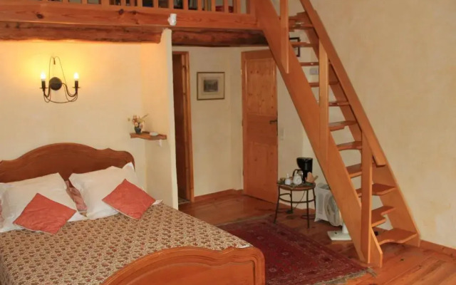 Le Mas De La Cigale Bleue, Caumont Sur Durance