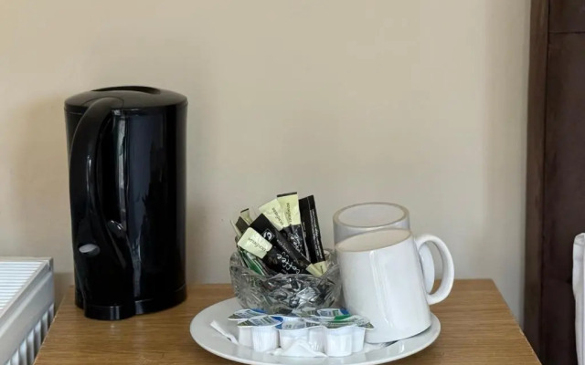 Airport Guest House